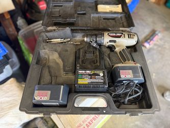 ELECTRIC DRILL (MAKE AN OFFER) & OTHER WOODWORKING TOOLS