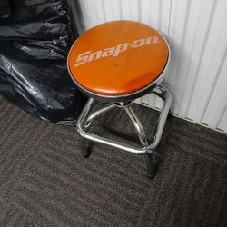 Snap-on Stool