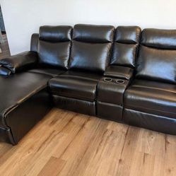 New Black Recliner Sectional Couch ! Console  ! Free Delivery  ! Financing Available  !