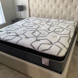 Brand New King Size Pillow Top Mattress – 14” Thick for Superior Comfort. Direct from Factory. Also Available: Twin, Full & Queen. Fast Same-Day Deliv