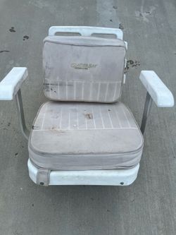Fishing boat seat