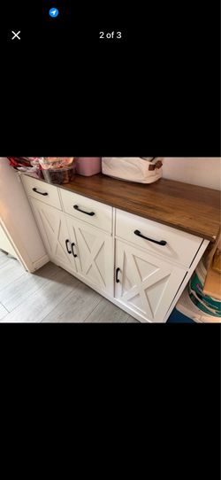 Moving out sale buffet cabinet