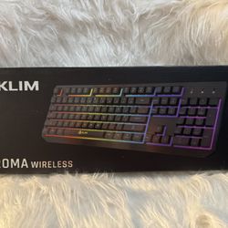 KLIM Chroma Wireless Keyboard, RGB Backlit Wireless Keyboard, Rechargeable Battery 