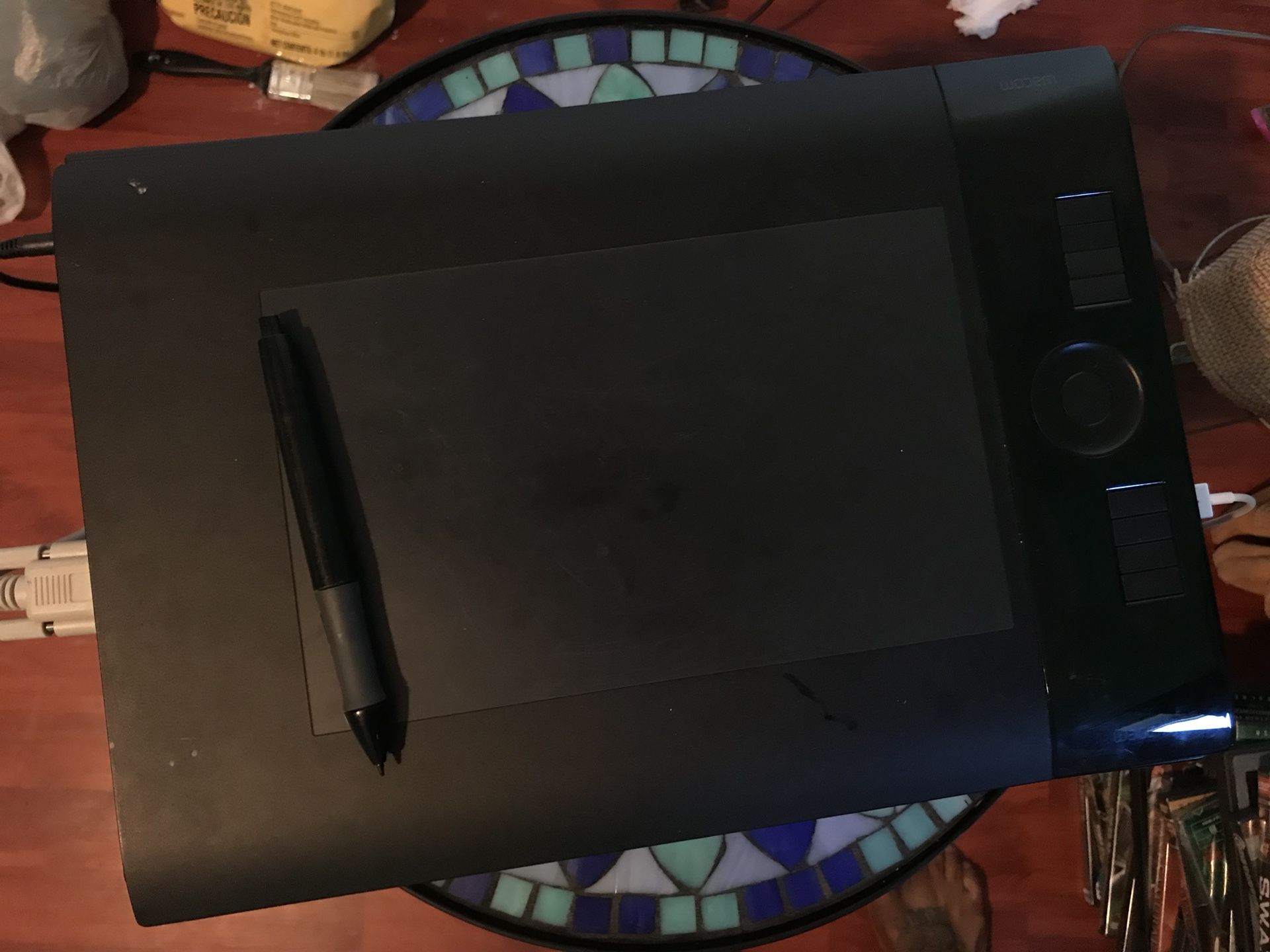 Wacom Intuos 4 PTK-640 / Medium / W Pen and Usb Included