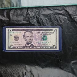 $5 Descending Ladder 