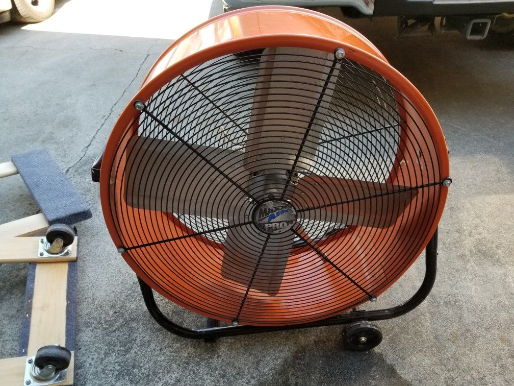 24" Maxx Air Pro - Commercial Drum Fan