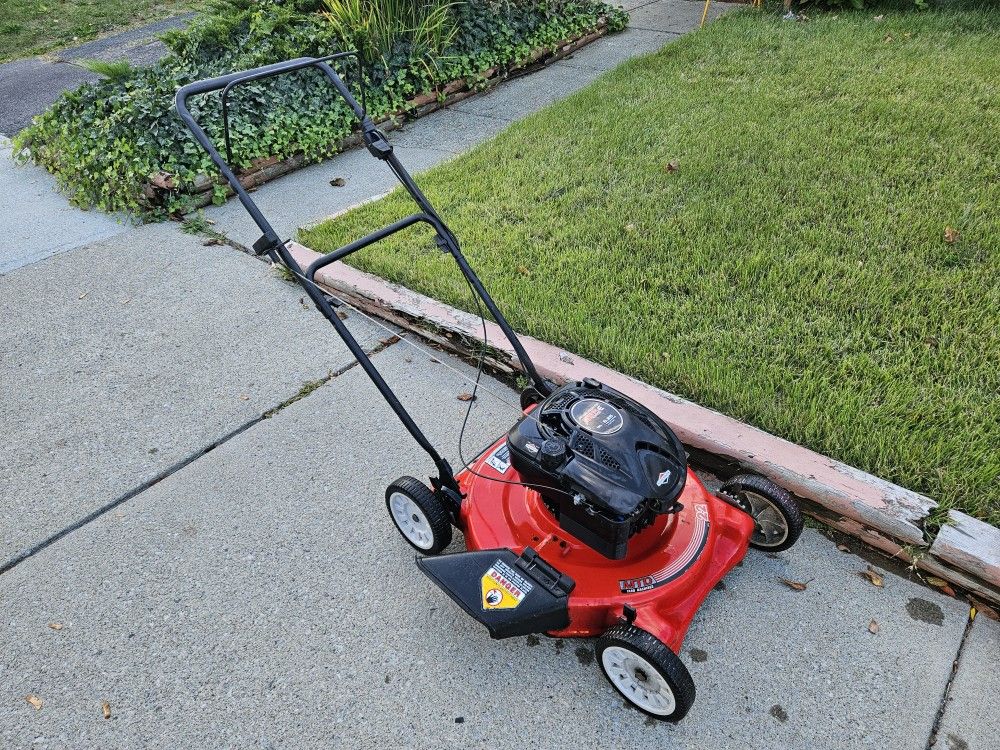 MTD Push Lawn Mower