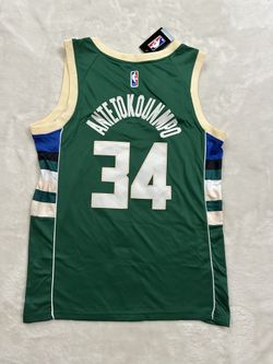 Medium Giannis Antetokounmpo Stitched Green Bucks Jersey #34