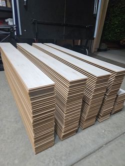 400SQFT NEW LAMINATE FLOOR