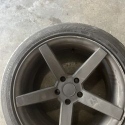 5 Lug 19/5/120 wheels And Tires 
