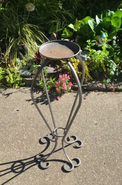Nice Heavy Metal Plant Stand