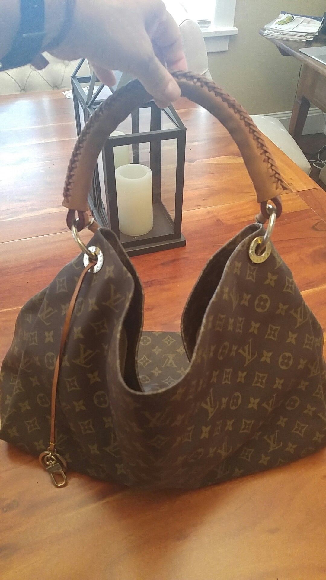 Louis Vuitton Artsy MM Large monogram bag