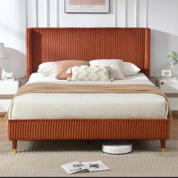 Beautiful Queen Size Bedframe 