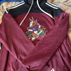 Adidas Hoodie Men’s Medium 