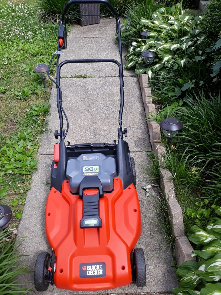 Black & Decker cordless lawn mower