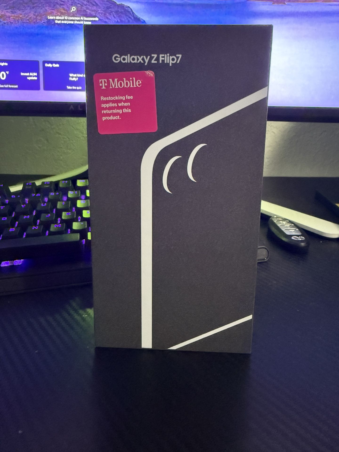 2025 Samsung Galazy Z Flip 7 MODEL:SM-F766U Galaxy Z Flip7 Blue Shadow 256GB 5G