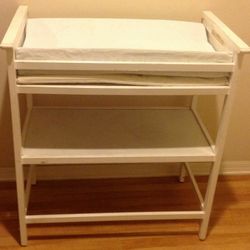 Graco Wooden Changing Table