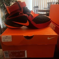 Nike