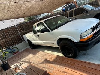 2001 Chevrolet S-10 2WD 2.2L