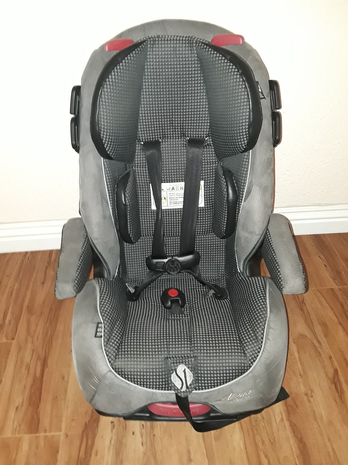 Car seat and booster seat, like new.