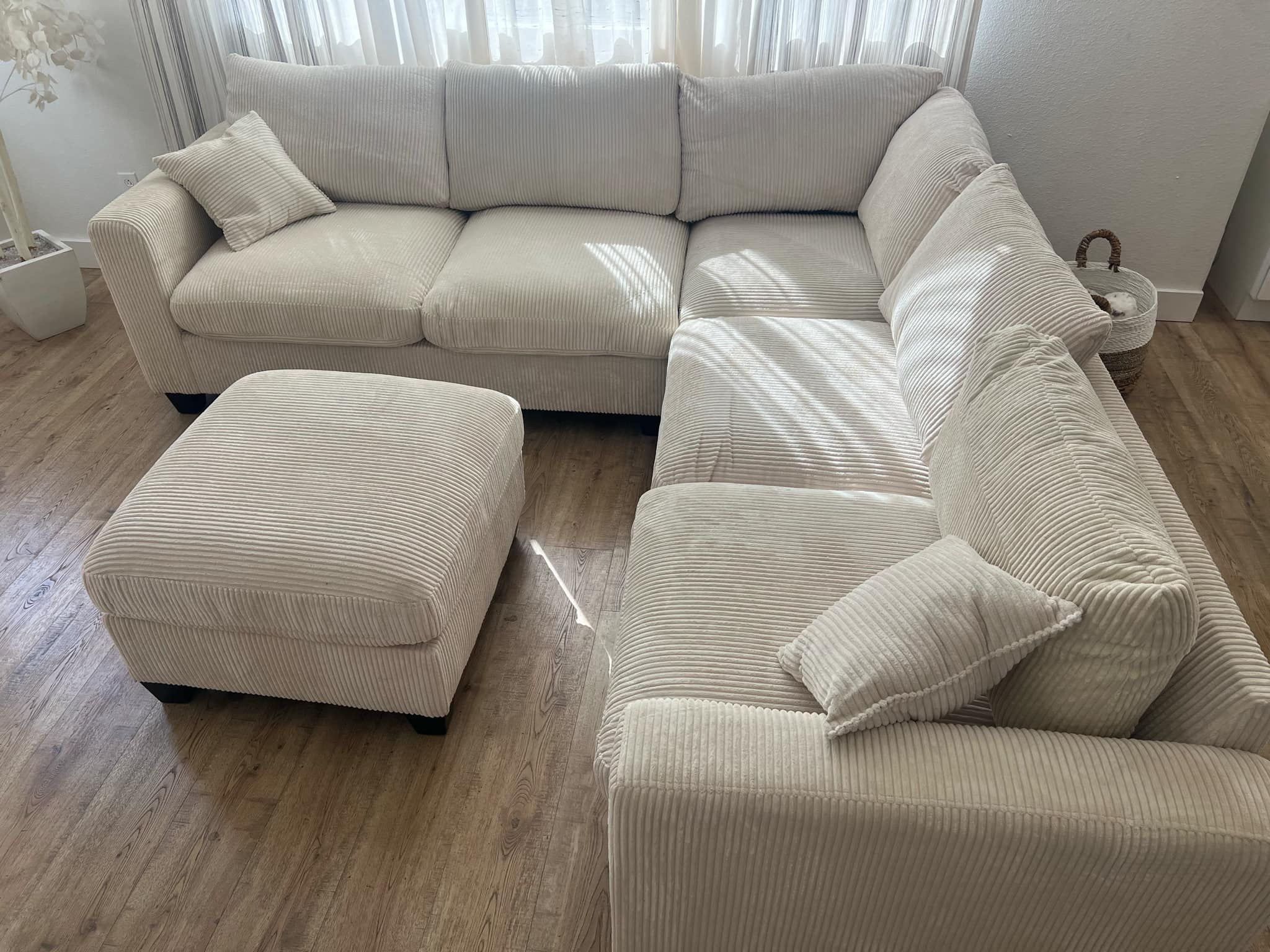 New Corduroy Sectional Couch! Includes Free Assembly! Free Delivery 🚚!