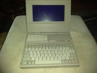 1989 Vintage Compaq lte laptop