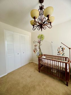 Interior Wood Shutters- Custom, Plantation, Professional Installation, Licensed Company, Window Treatments & Coverings, Persianas De Madera, Espanol
