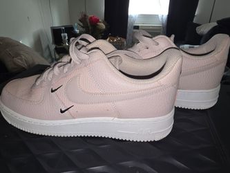 9.5 Nike Air Force 1 '07 Essential Platinum Violet