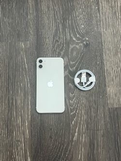 iPhone 11 White UNLOCKED FOR ANY CARRIERS!