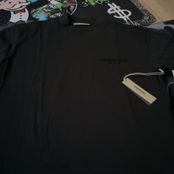 Essential Tee 