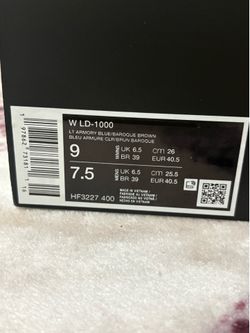 NIKE WMNS SHOES
