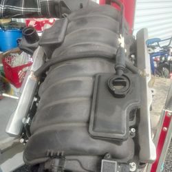 6.4 Hemi Intake 
