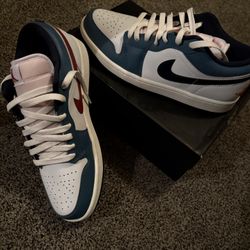 Size 8 Air Jorden’s 