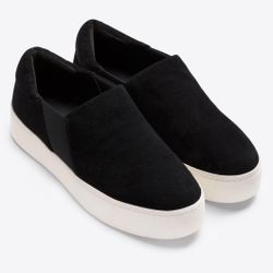 Vince Suede Warren Sneaker Women's Black Suede Slip-On Sneakers Size 7.5