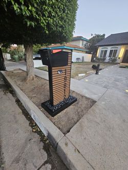 Custom Mailboxes