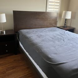 Wood Queen Bed Set
