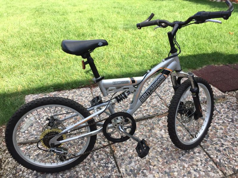 Harley Davidson Boss Bicycle 20", 6 for Sale in IL - OfferUp