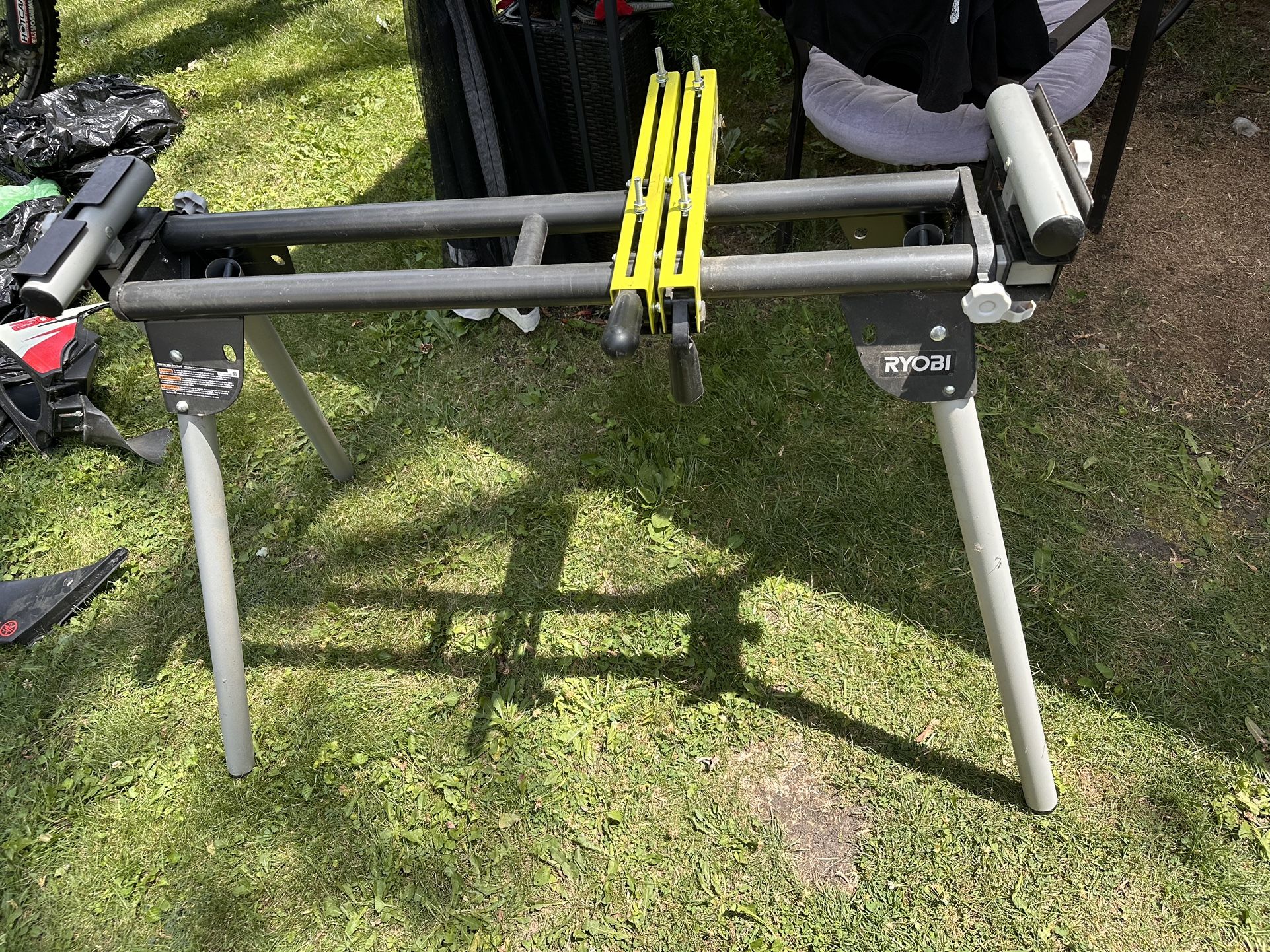 RYOBI Universal Miter Saw QUICKSTAND