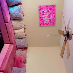 Pink velvet Sectional Couch 