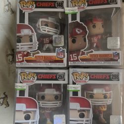SPORTS THEMED FUNKOS -Chiefs 