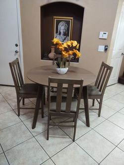 Dining set