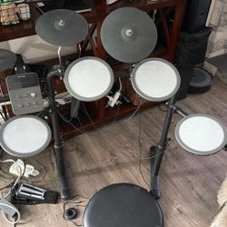 Donner Electric Drum Kit With Amp!