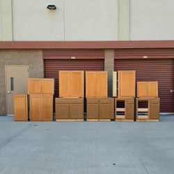 Kitchen/garage cabinets in solid maple wood in good condition (please read the description of the post)