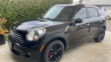 MINI Cooper Countryman Black 4-Door SUV