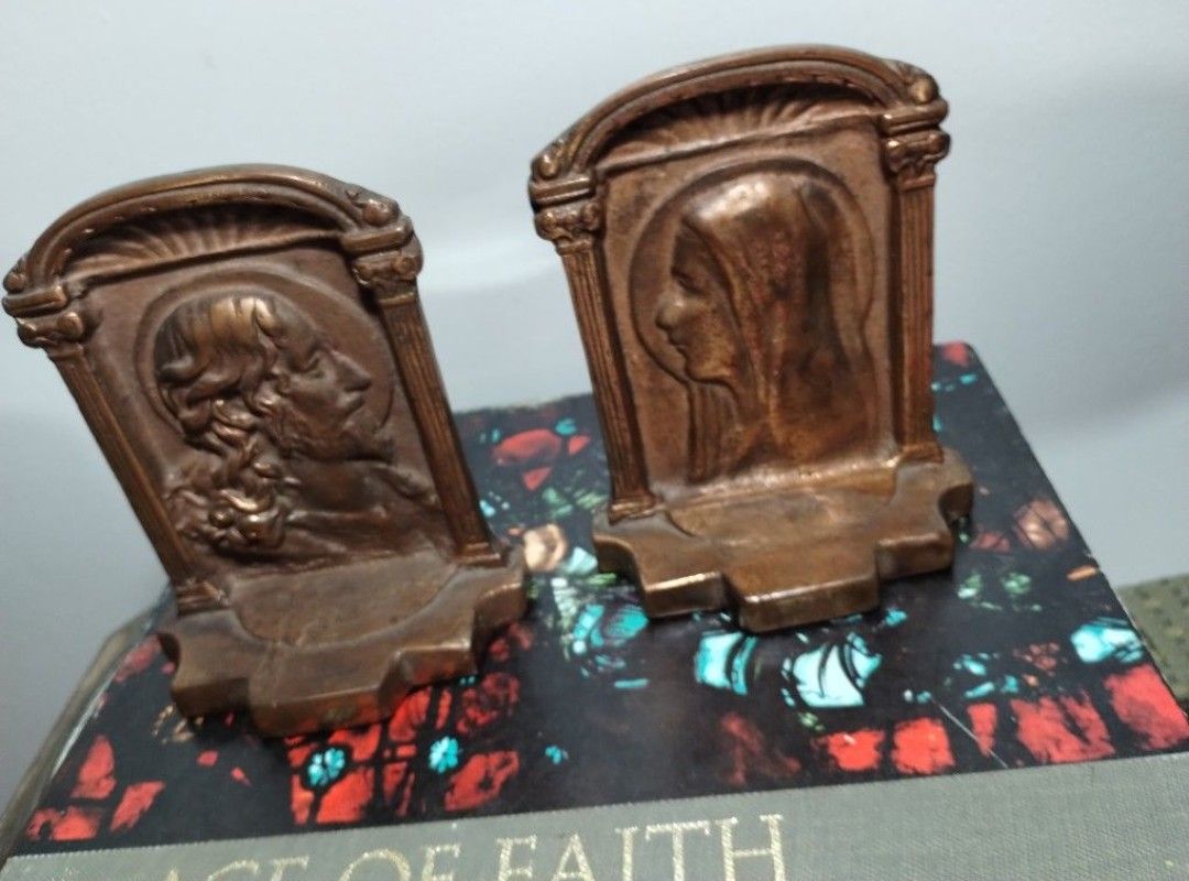 VINTAGE METAL COPPER BOOK ENDS 5"×4"