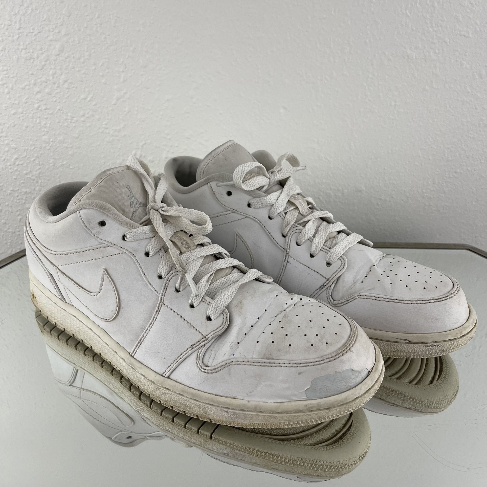 Nike Mens Air Jordan 1 Low Triple White 2016 Lace Up Sneaker Shoes