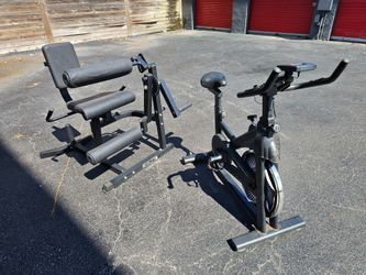 $200 Pair / Goplus Leg Extension Machine and fair Spin Bike. Homestead 33033. DELIVERY FEE
Durable steel exercise equipment set includes: a blac