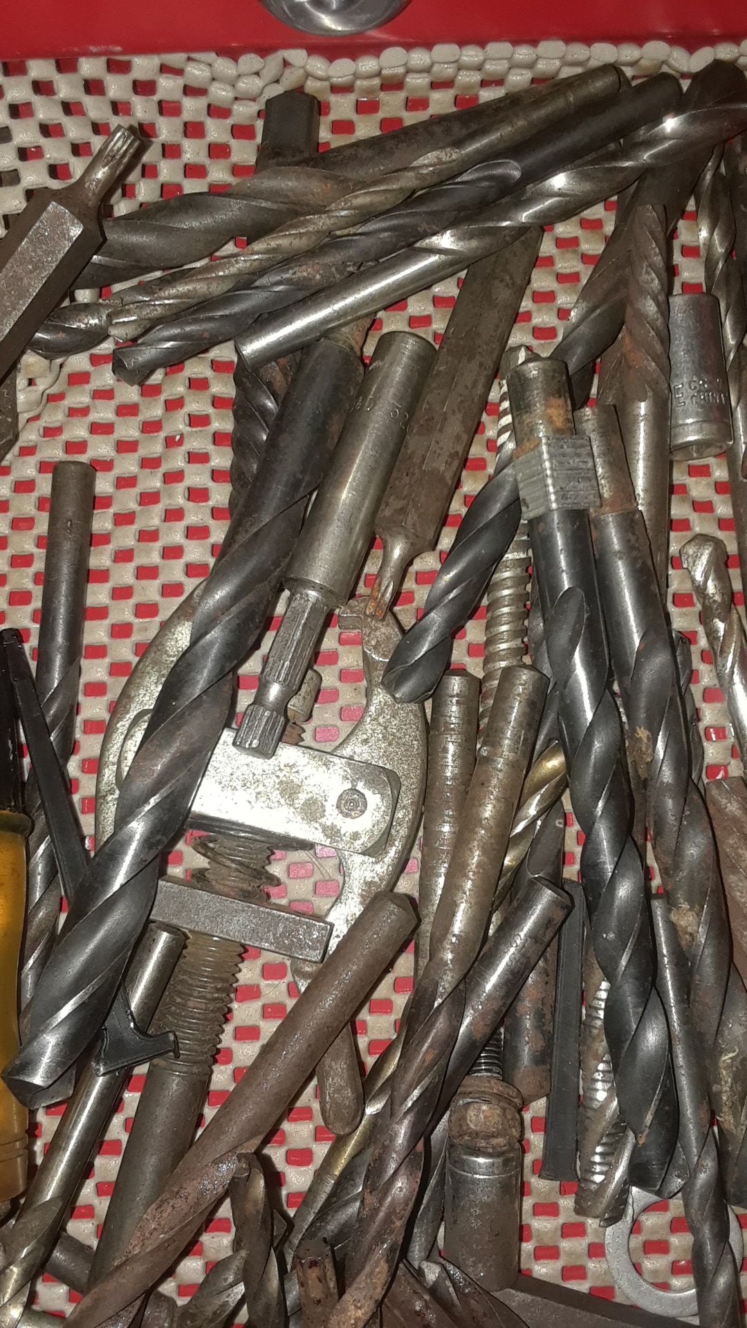 35 total Metal, wood, concrete assort drill bits