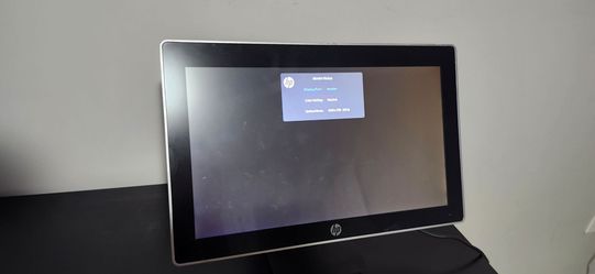 HP L7016t 15.6-inch Retail Touch Monitor