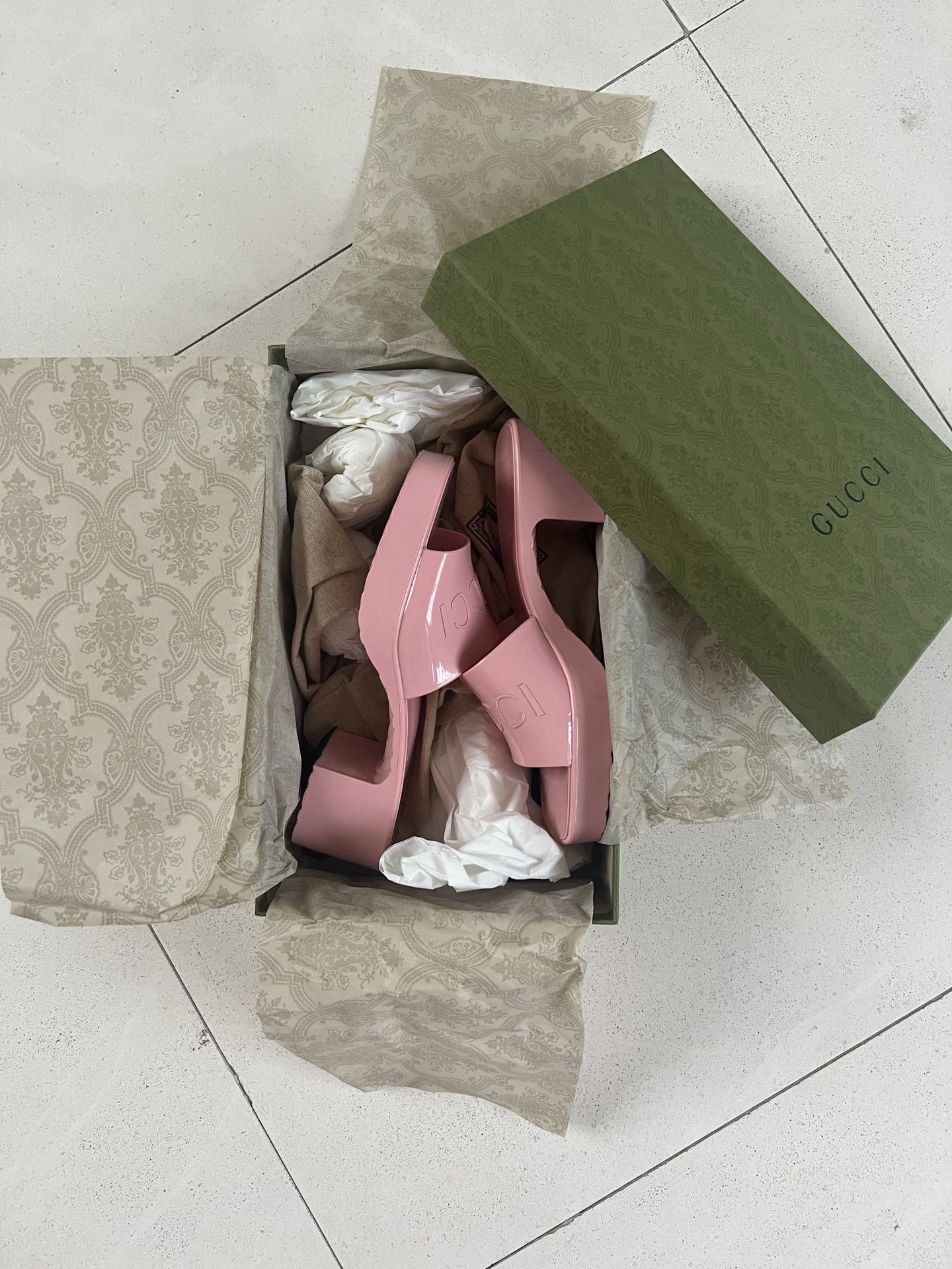 Gucci, Pink Slip On Rubber Shoes, Size 7 w Box. 